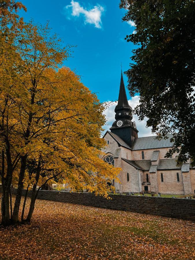 Klostergardens Vandrarhem Varnhem Exterior foto